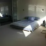 בית הארחה Loft Zen בורדו